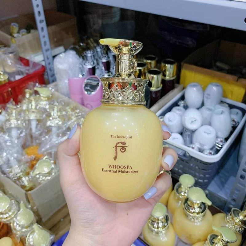 Dưỡng Thể Whoo Spa đông y siêu thích 220ml