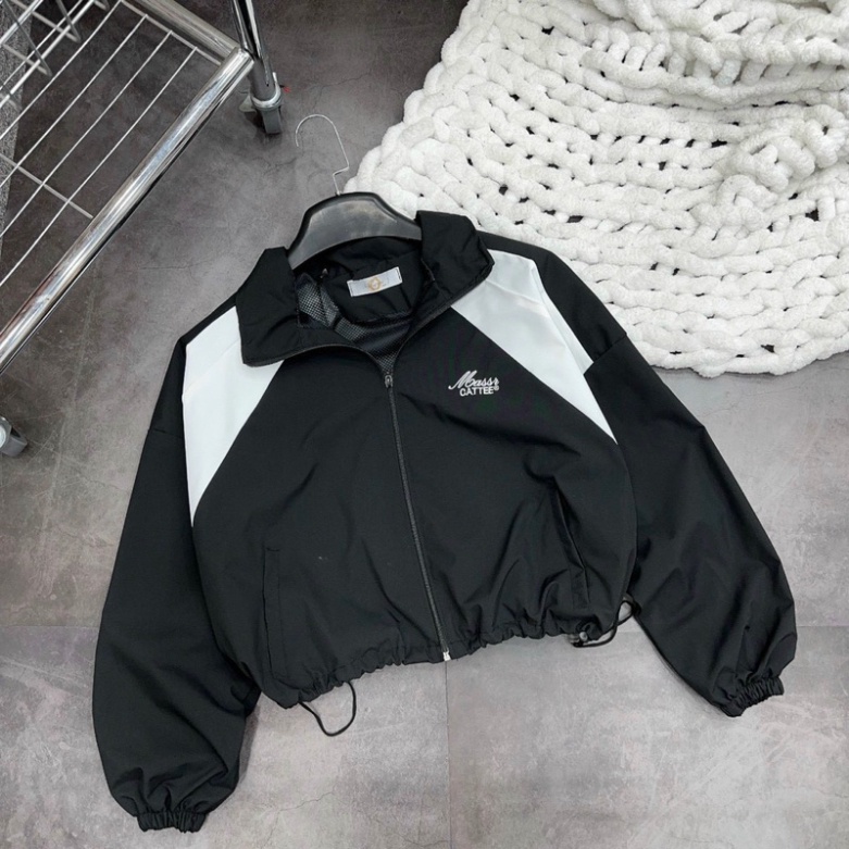 Hàng Mới HOT TREND 2023 Áo Khoác Gió Nữ Dáng Croptop Chất Vải Gió Quảng Châu Cao Cấp - Tôn Dáng, Dễ Phối Đồ