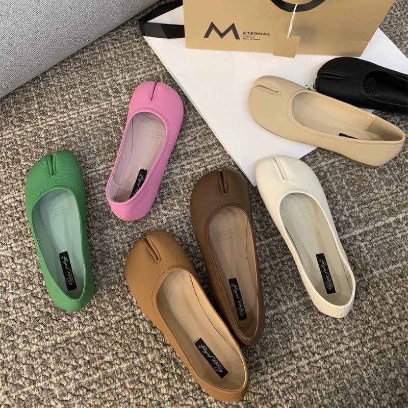 Giày móng ngựa phong cách retro