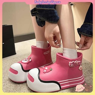 Gấu dâu	 giày bốt đi mưa cổ thấp chống trượt in hoạt hình dễ thương cho mẹ và bé