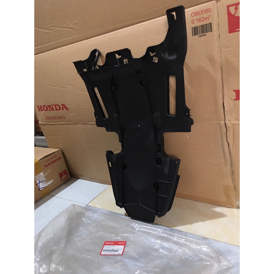 Chắn bùn B sau SH 125/150  màu Đen chính hãng Honda