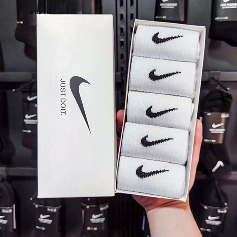 Tất nike cao cổ nam nữ hàng loại 1 có hộp