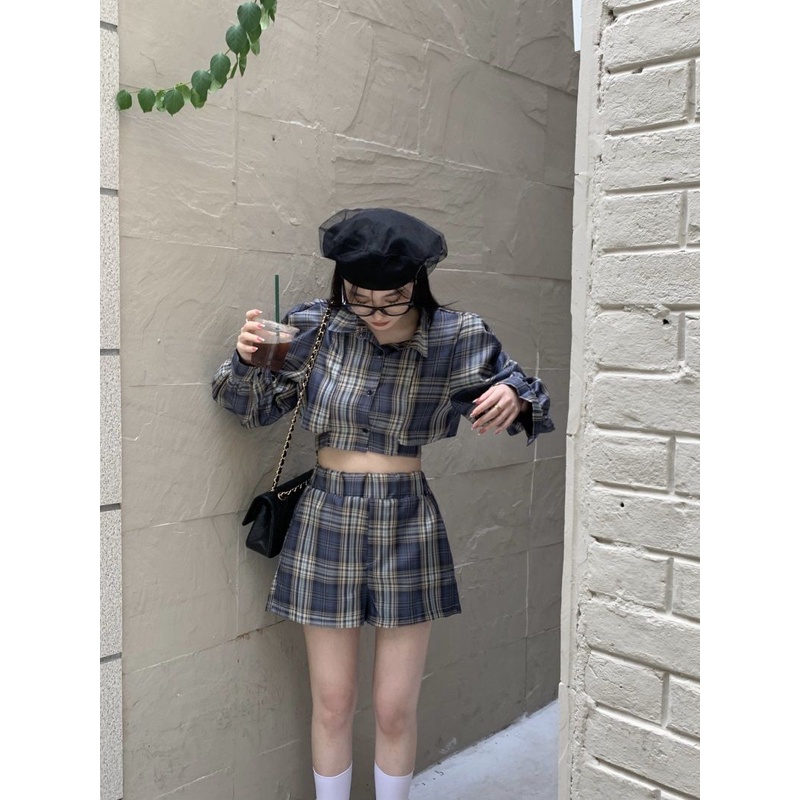 Bộ Áo Sơ Mi Tay Dài Kẻ Sọc + Quần Short Lưng Cao Phong Cách Hàn Quốc Thời Trang Mùa Thu 2023