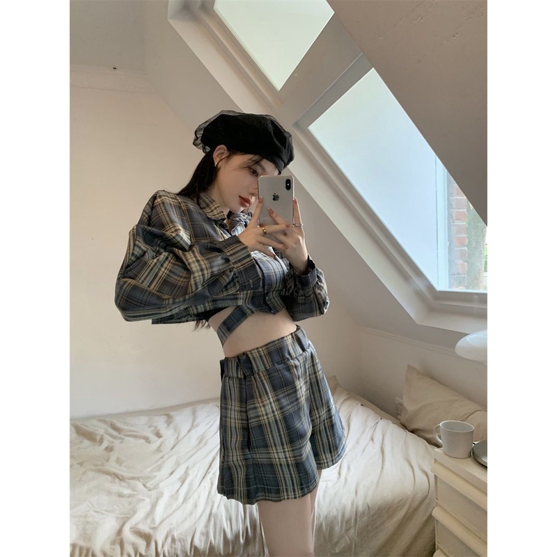 Bộ Áo Sơ Mi Tay Dài Kẻ Sọc + Quần Short Lưng Cao Phong Cách Hàn Quốc Thời Trang Mùa Thu 2023