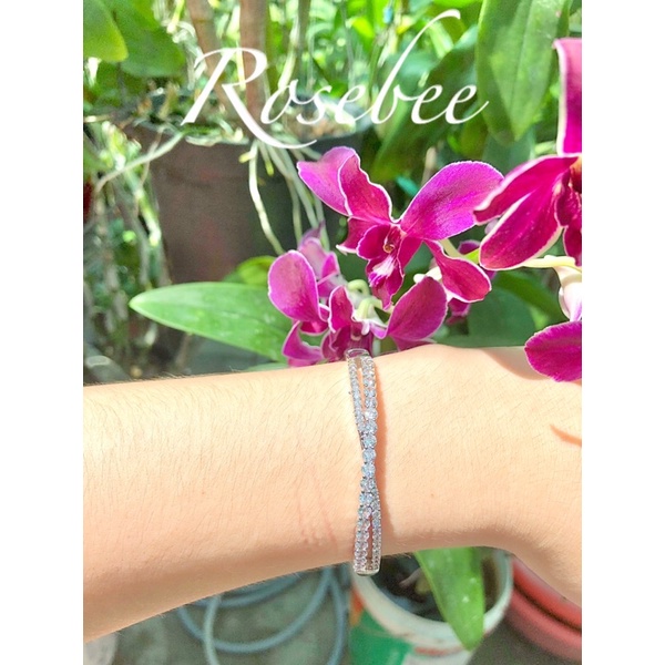 Vòng tay xoắn nơ đính đá thời trang thanh lịch, sang trọng