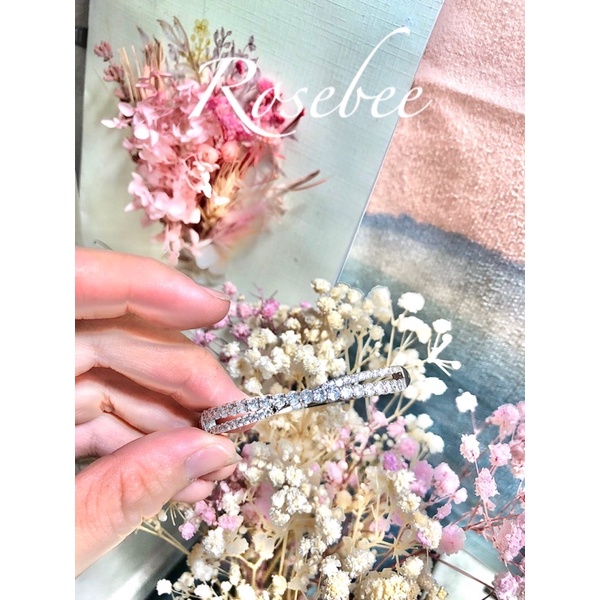 Vòng tay xoắn nơ đính đá thời trang thanh lịch, sang trọng