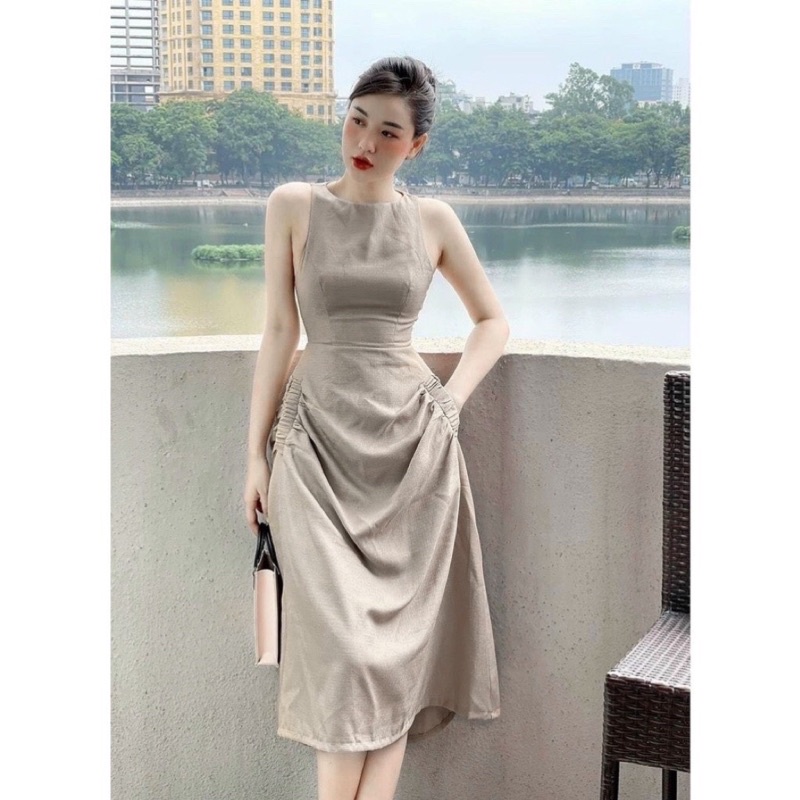 Đầm sát nách túi hông dúm thân