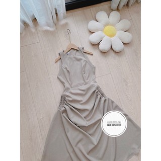 Đầm sát nách túi hông dúm thân
