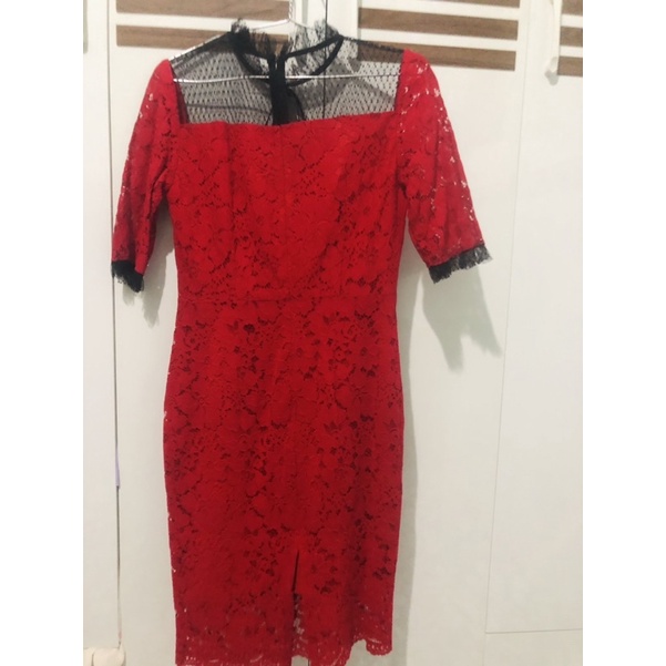 Đầm ren body Gumac size M