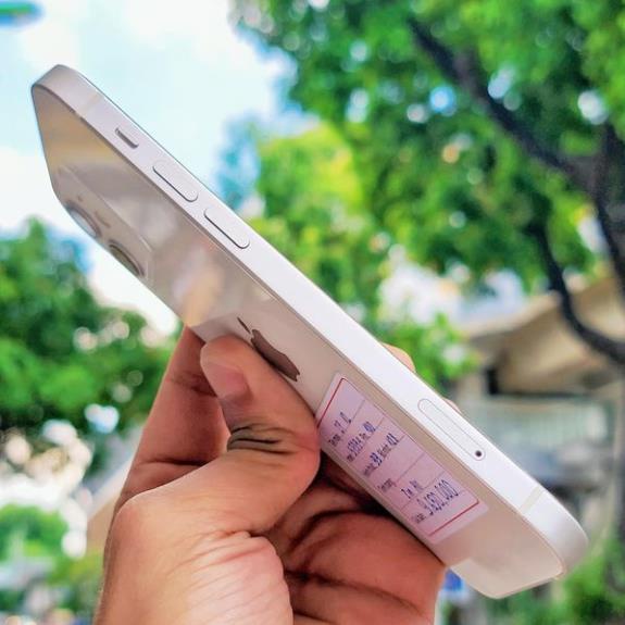 Điện thoại l.p 12 bộ nhớ 256GB - Hàng mới bảo hành 12 tháng - Tặng kèm cáp sạc tai nghe K9Q