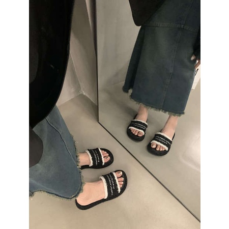 Dép Sandal Đế Bằng Thời Trang Mùa Hè Cho Nữ
