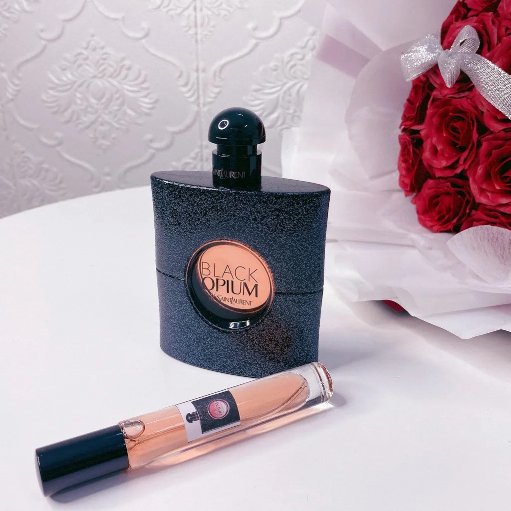 Nước Hoa Nữ Yves Saint Laurent YSL Black Opium Women EDP 10ml - Hương Thơm Bí ẩn, Năng động và Đầy Thu Hút | BigBuy360 - bigbuy360.vn