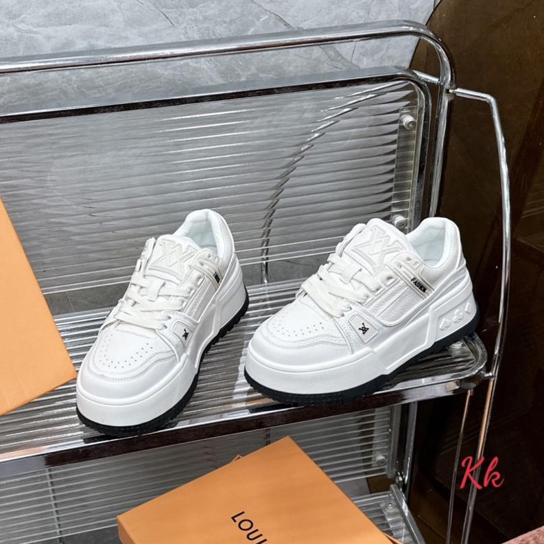 Giày thể thao sneaker nữ đế bằng 4cm tôn dáng, bản vip đẹp nhất hiện nay