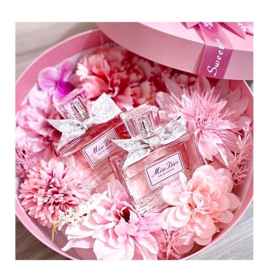 Nước Hoa Nữ Miss Dior Nồng Độ EDP Dung Tích 100ml, Dầu Thơm Nữ Tính, Gợi Cảm, Ngọt Ngào Cuốn Hút Dịu Nhẹ Tự Nhiên | BigBuy360 - bigbuy360.vn
