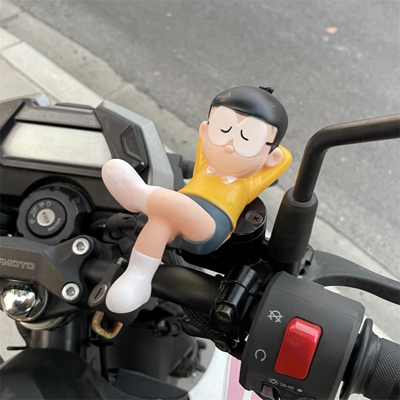Mô Hình Búp Bê nobita Đang Ngủ Chạy Bằng Pin Dùng Trang Trí Xe Hơi doraemon