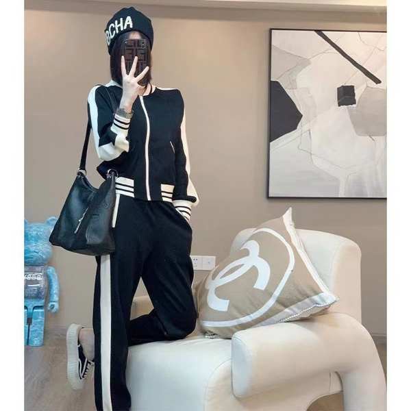 Bộ Đồ Thể Thao Hai Mảnh Áo sweater Tay Dài Phong Cách Thời Trang Châu Âu Thời Trang Xuân Thu 2023 Mới