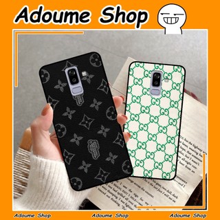 Ốp lưng Samsung J8 in thương hiệu, gấu Bearbrick dễ thương
