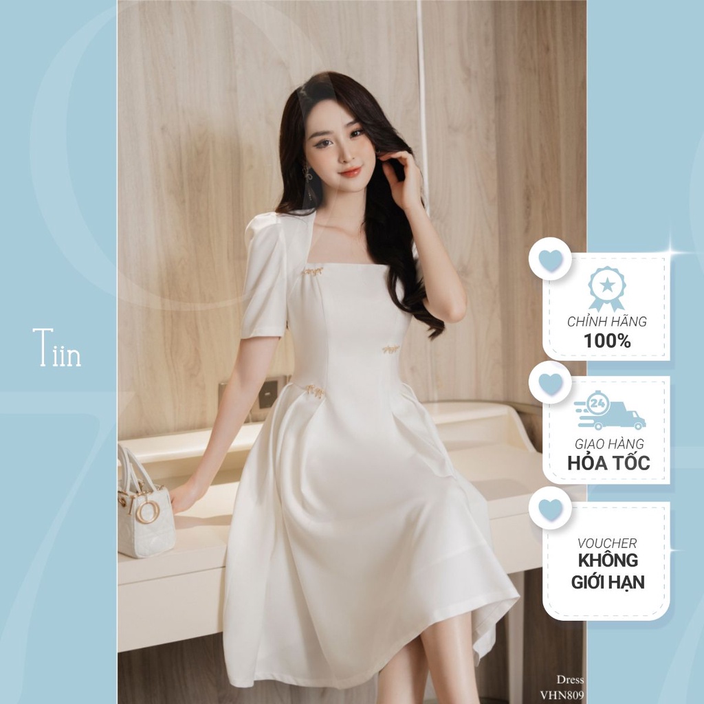 Váy cổ vuông đính nơ chân xếp ly TIINSTORE VHN809