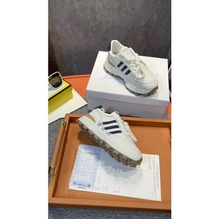 Thể thao nhẹ êm fom chuẩn hàng ko box size 35-39 đế cao 5cm