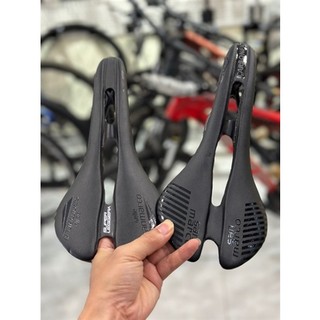 Yên xe đạp Full Carbon Sanmarco bọc da