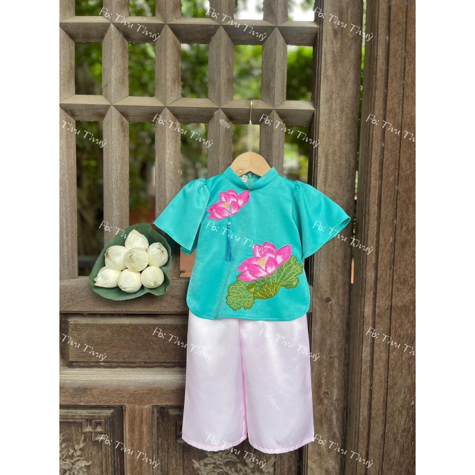 SET BỘ ÁO BÀ BA TAY BỒNG HOA SEN THÊU SIZE 8-28KG