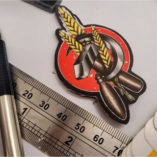 Patch búa liềm.