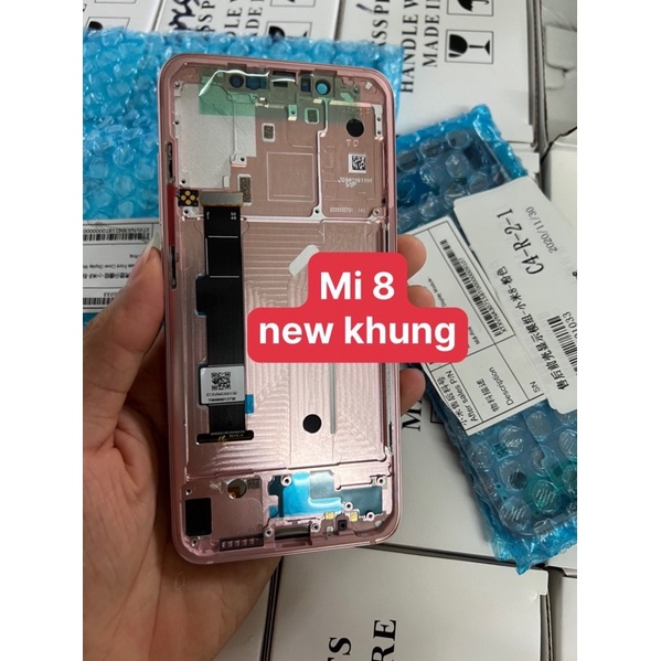 Màn hình Xiaomi Mi 8 zin hãng liền khung mầu hồng