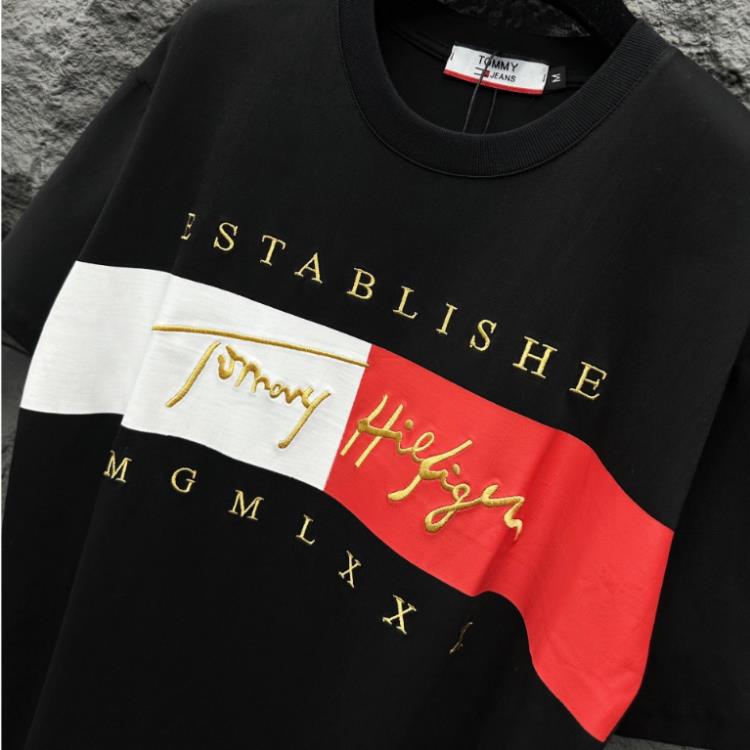 Áo thun Tommy form uinsex, hình in sắc nét, form basic dễ phối đồ