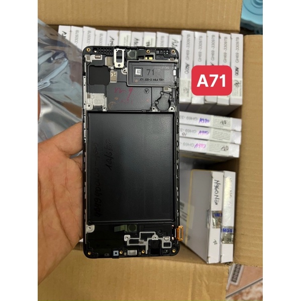 Màn hình Samsung A71  zin hãng liền khung