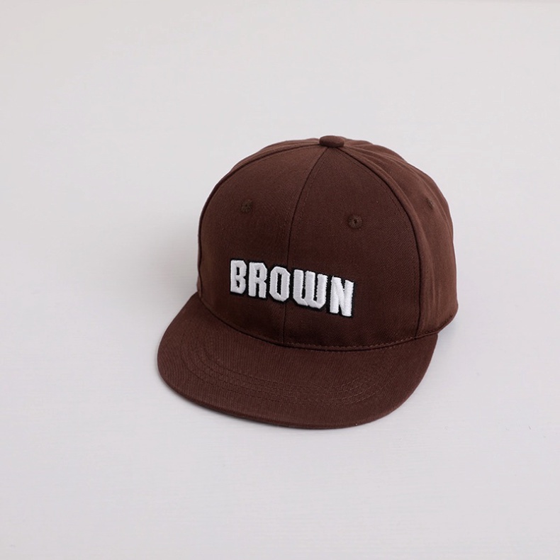 Mũ hiphop trẻ con ,nón SnapBack chữ Brown cho bé 2-16 tuổi