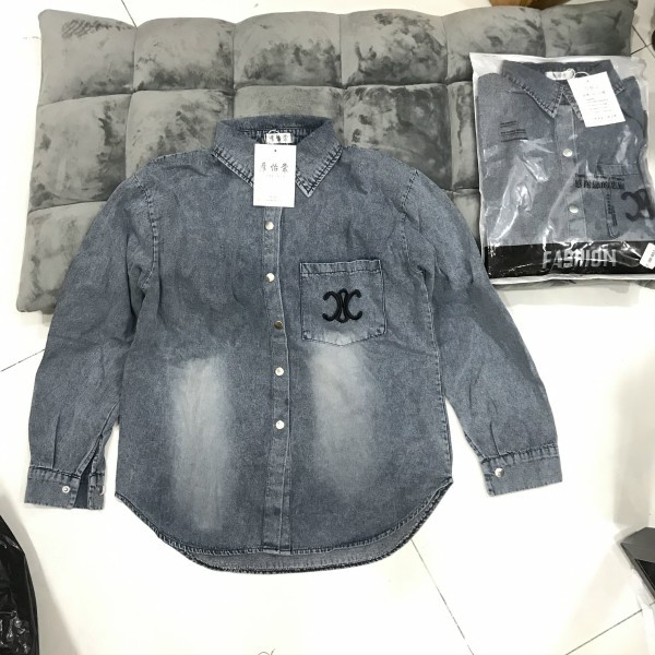 Áo sơ mi nữ jean tay dài thêu logo túi | A&JEAN STORE