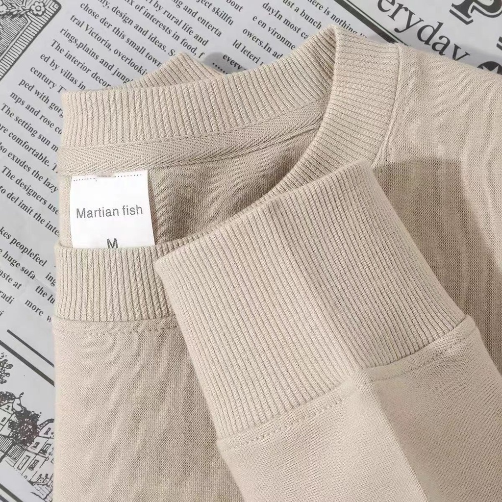 Áo Sweater Chui Đầu Mùa Thu Phong Cách Mới Dễ Phối Đồ Hàng Có Sẵn  Mặc Vào Mùa Thu Màu Vàng Trắng Và Giảm GiáÁo Sweater Cổ Tròn Chất Liệu cotton Thời Trang Cho Nam Nữ 300g