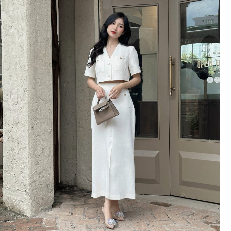 RECHIC Áo croptop nữ Lyna tay ngắn cổ V hàng nút có túi thật thanh lịch phù hợp đi làm