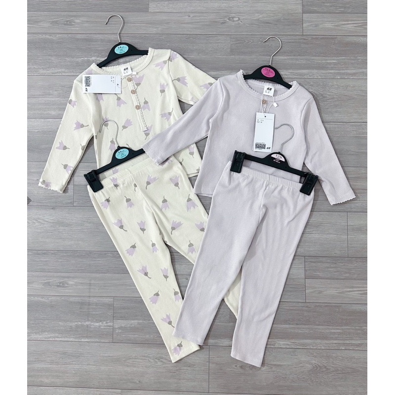 Set 2 bộ tăm hình hoa be và tím cho bé gái new