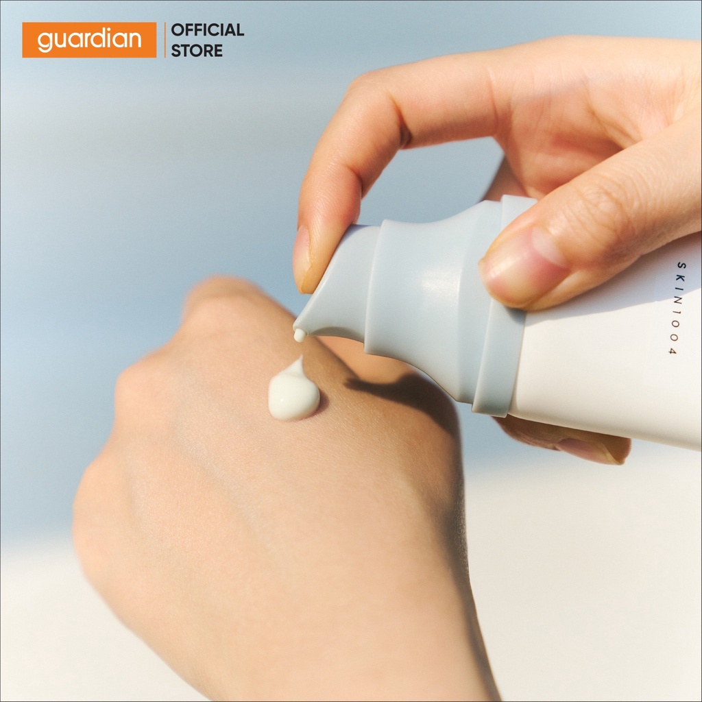 Tinh Chất Chống Nắng Cho Da Nhạy Cảm Skin1004 Madagascar Centella Hyalu-Cica Water-Fit Sun Serum SPF50+ PA++++ 50Ml