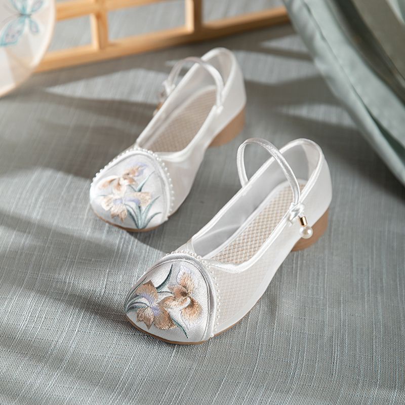 Giày Hán Phục Mũi Tròn Đế Bằng Phối Lưới Thêu Họa Tiết Thoáng Khí Phong Cách Trung Hoa