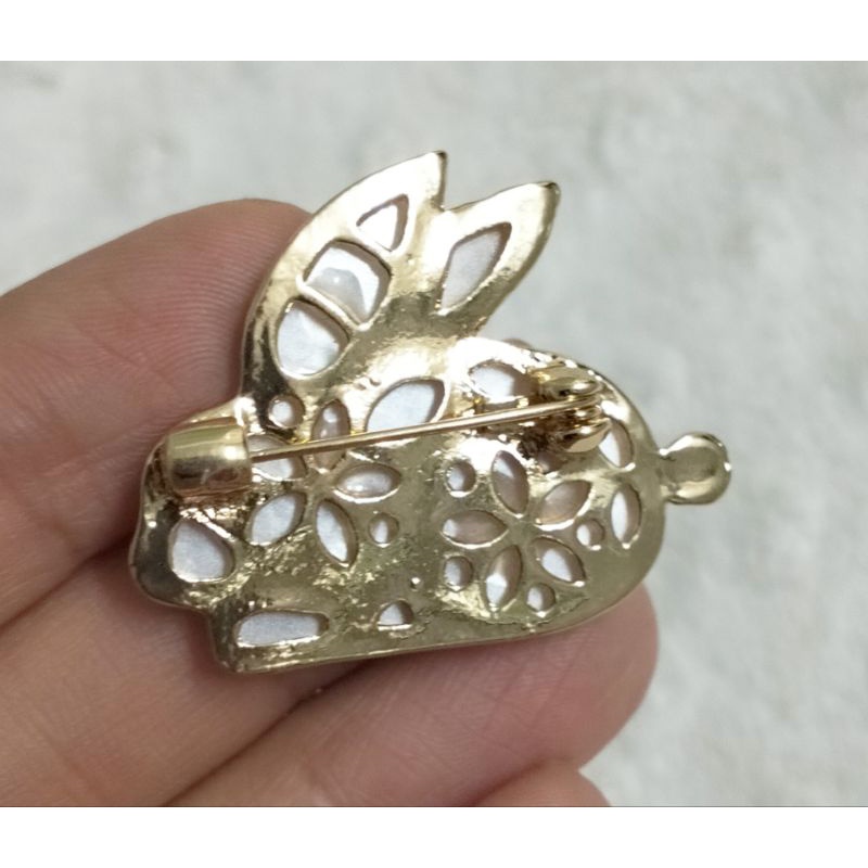 Cài áo hình động vật siêu xinh