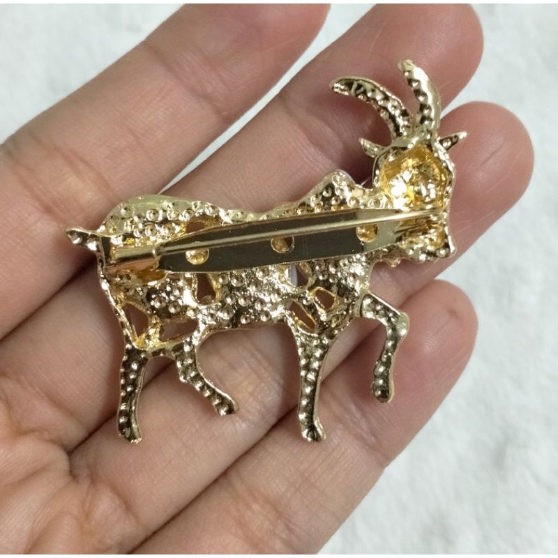 Cài áo hình động vật siêu xinh