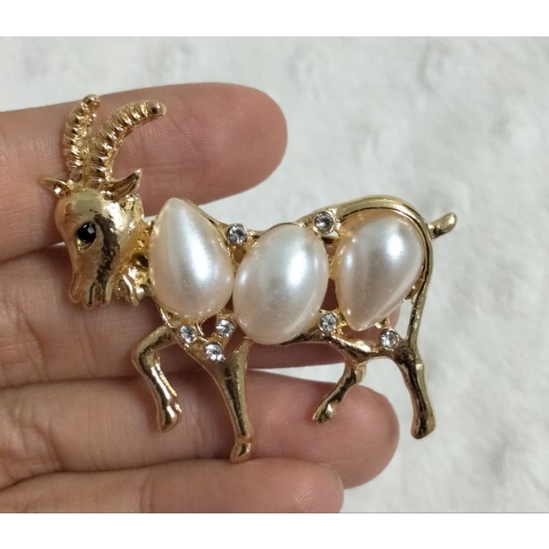 Cài áo hình động vật siêu xinh