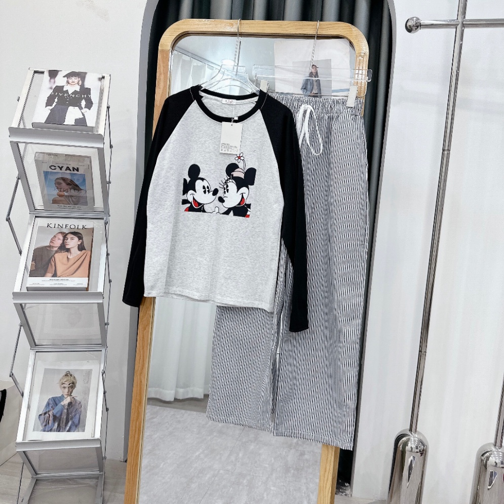 Set Áo Mickey Chất Cotton Tàu, Mix Quần Kẻ Thô Dáng Xuông Siêu Cá Tính