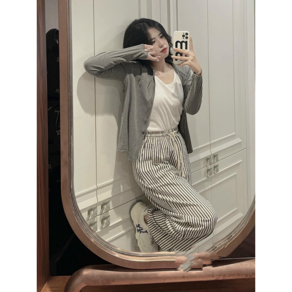 Set 3 Món Quần Kẻ Xuông Mix Áo Khoác Mũ Kèm Áo Trong Siêu Xinh