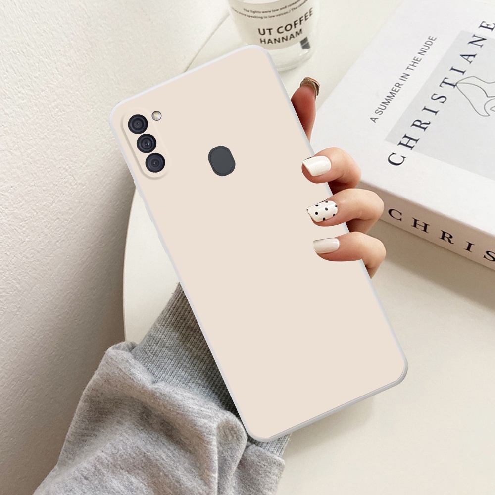 Ốp lưng Samsung A11 viền vuông TPU đen trơn chất lượng