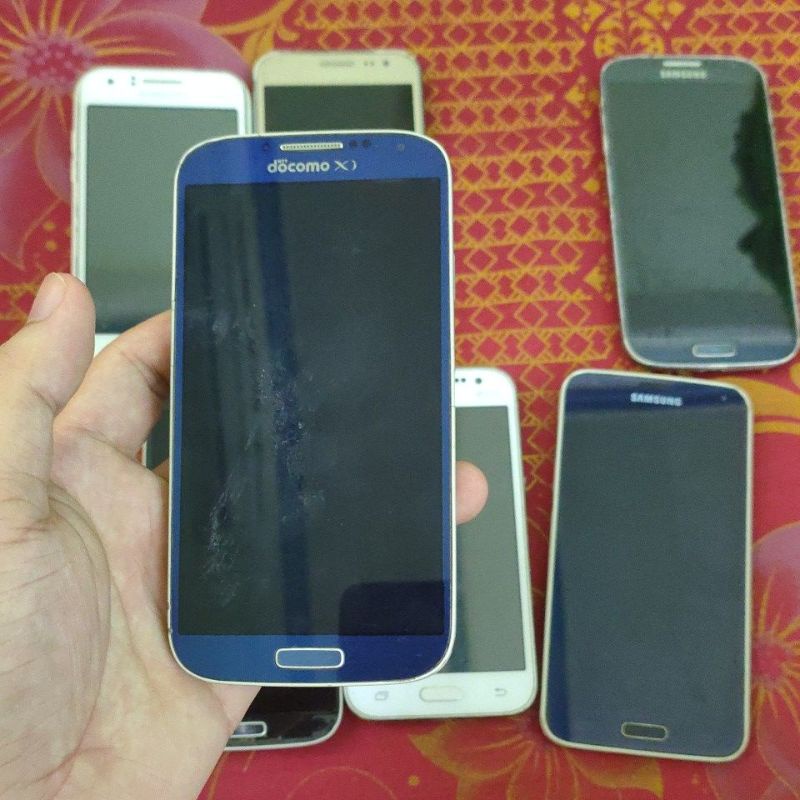 Điện thoại cũ Samsung nghe gọi to rõ, dùng làm máy phụ