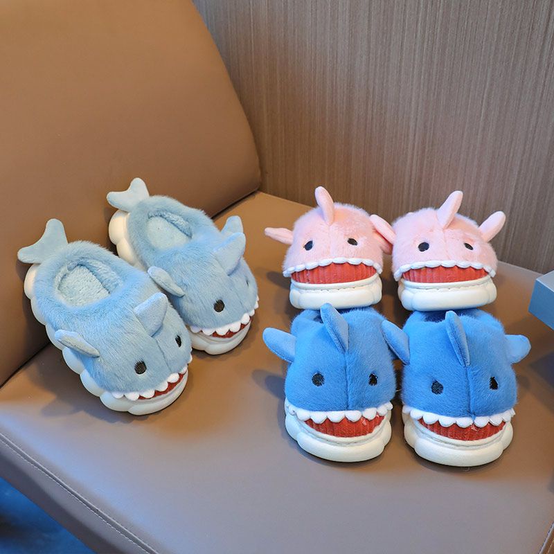 Dép Bông Đi Trong Nhà Hình Cá Mập Giữ Ấm Cho Bé Trai
