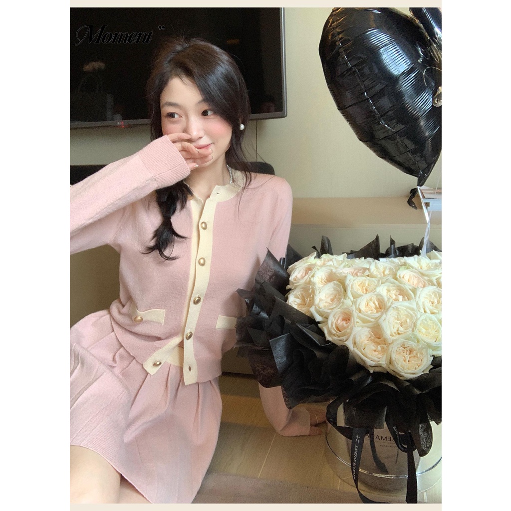 Set Đầm Hồng Và Áo Khoác cardigan Dệt Kim Phong Cách retro Mùa Thu 2023