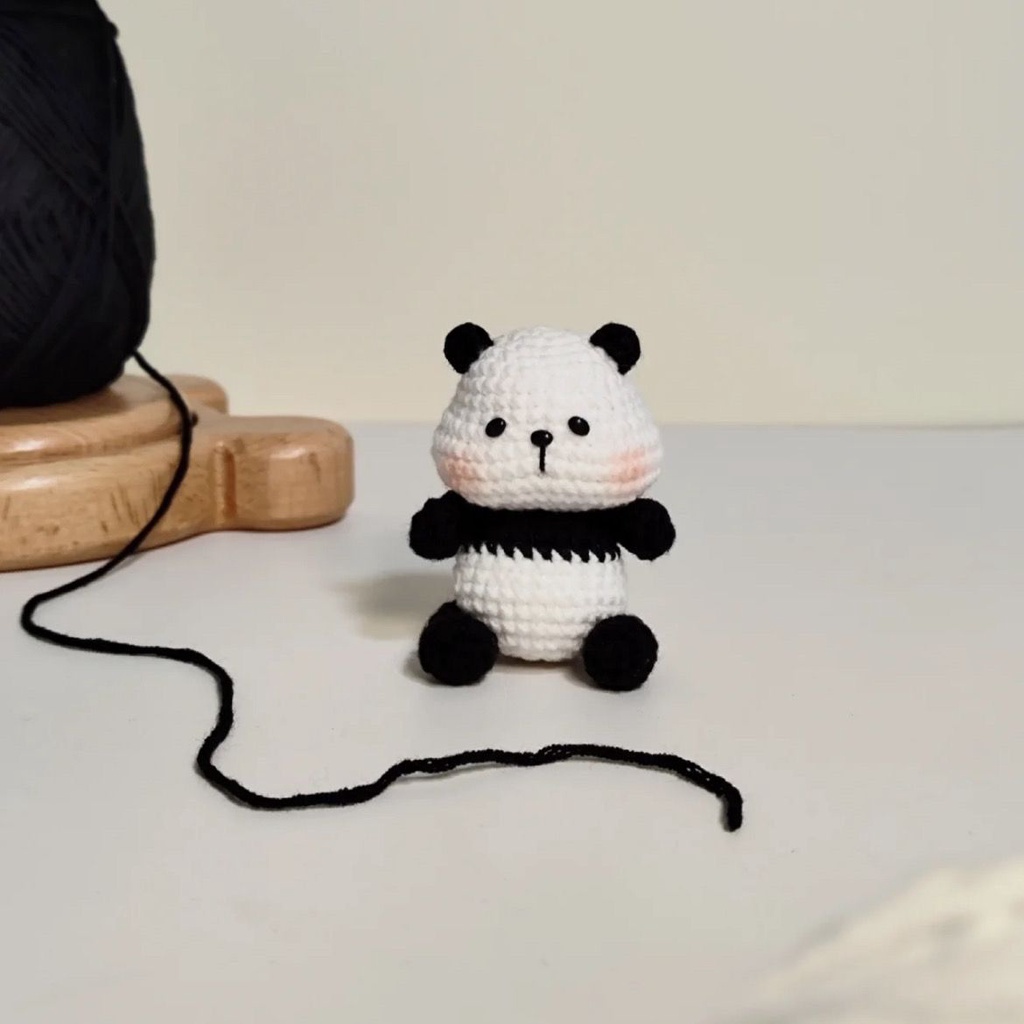 Móc Khóa Gấu Trúc Đan Len Thủ Công Dễ Thương