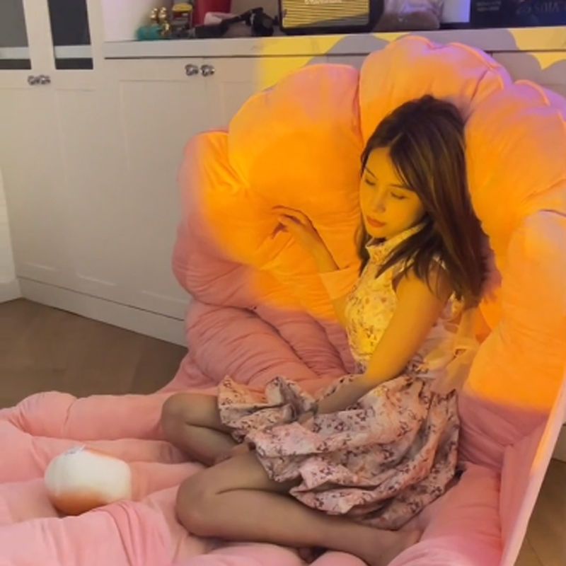 Gối Ôm Nhồi Bông Hình Vỏ Sò Đáng Yêu