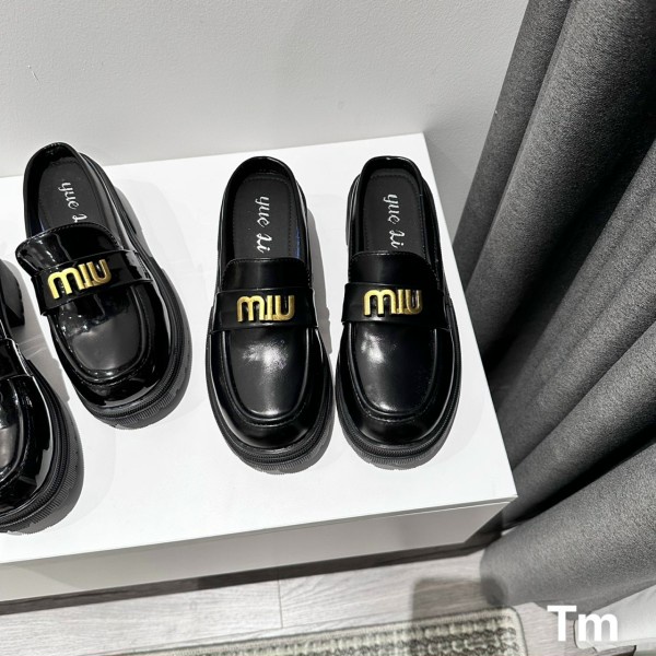 Sục da khoá miu mẫu mới da bóng và da lì Size 35-39 fullbox