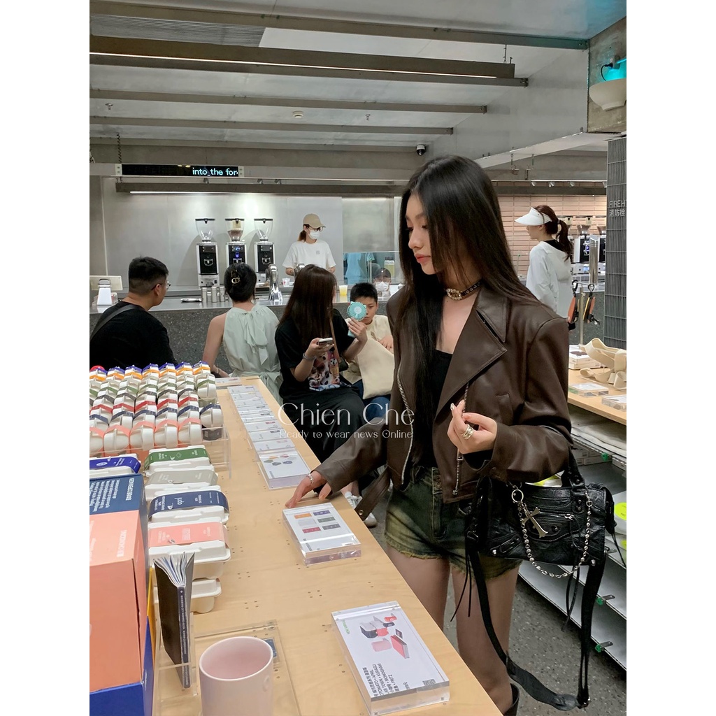 Áo Khoác Ngắn Màu Cà Phê Phong Cách Hàn Quốc Ngọt Ngào Thời Trang Xuân Thu 2023