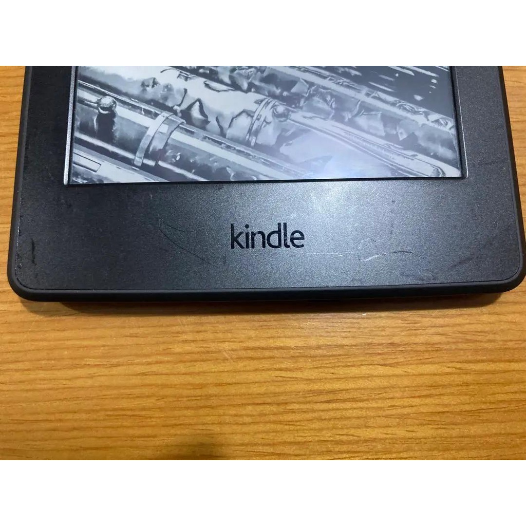 Máy Đọc Sách Kindle Paperwhite gen 3 7th 4g CODE 2725